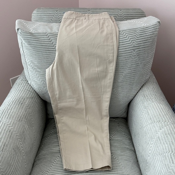 Talbots Stretch Taupe/Khaki Chinos, Crop Length. Made w/4% Spandex. Size 16 - Picture 1 of 10